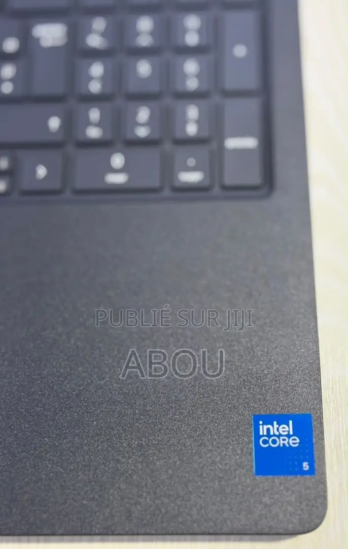 Nouveau Ordinateur portable Dell Pro 16 16GB AMD Ryzen 5 SSD 512GB