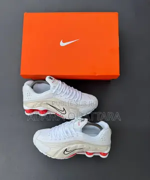 Nike Shox R4