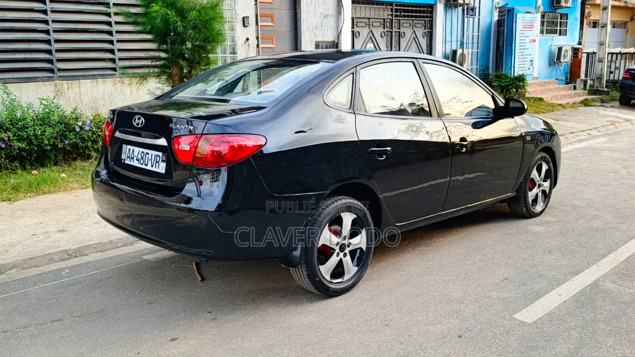 Hyundai Elantra 2009 Noir