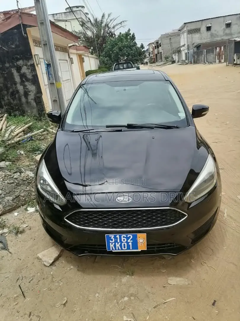 Ford Focus S Sedan FWD (2.0L 4cyl 5M) 2016 Noir