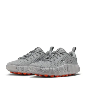 Nike Mind 002