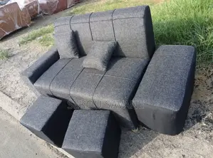 Fauteuil Et Pouffe