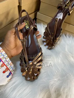 Chaussures De Tout Genre