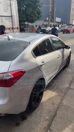 Kia Forte 2015 Gris
