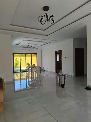 6chbre Duplex dans Grand-Bassam à Vendre