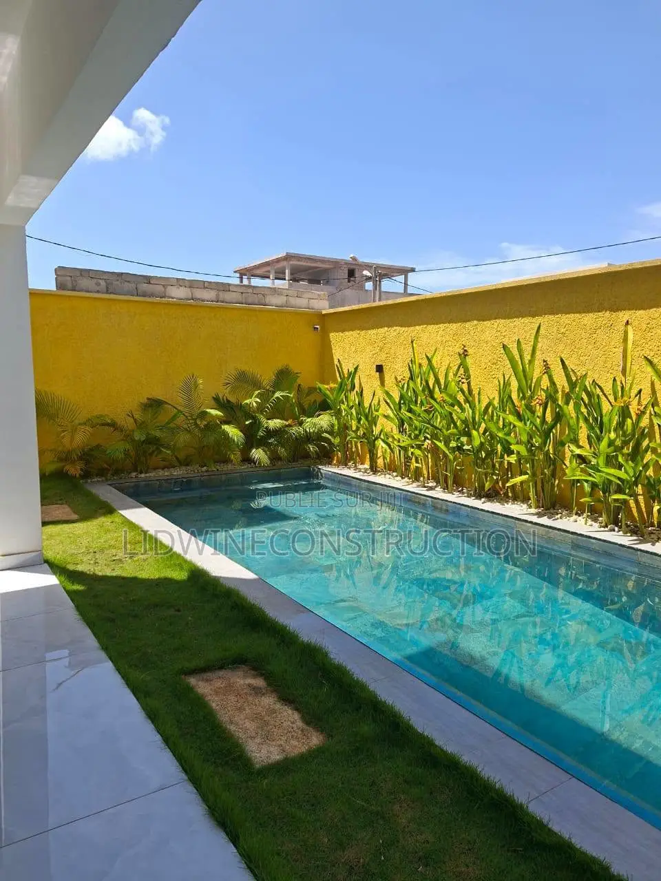 6chbre Duplex dans Grand-Bassam à Vendre