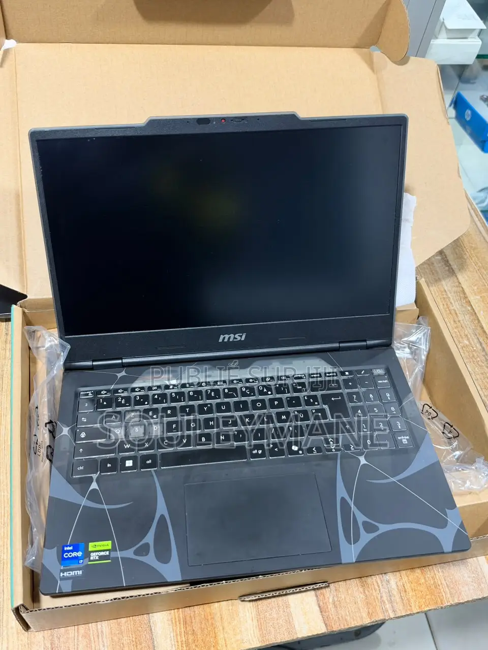 Nouveau Ordinateur portable MSI Cyborg 15 16GB Intel Core i7 SSD 512GB