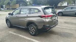 Toyota Rush 2023 Beige