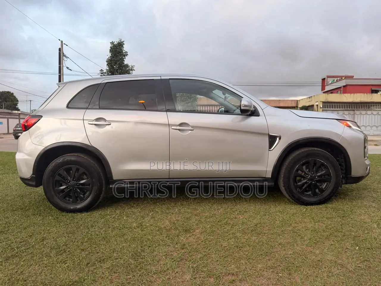 Mitsubishi RVR 2021 Gris