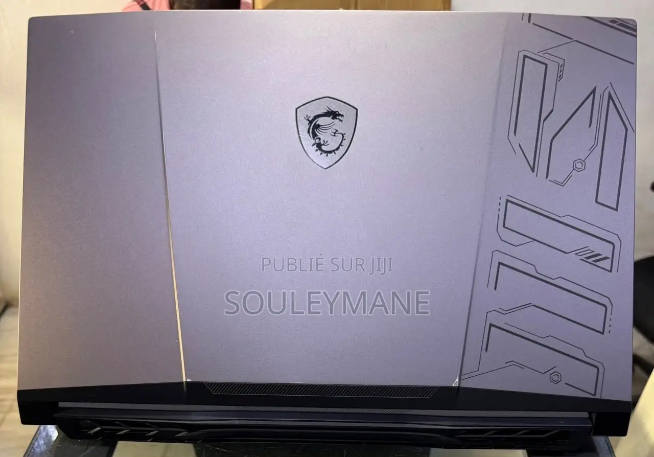 Nouveau Ordinateur portable MSI Pulse GL76 32GB Intel Core i7 SSD 1T