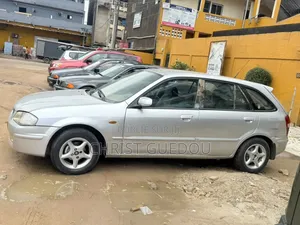 Mazda 323 2012