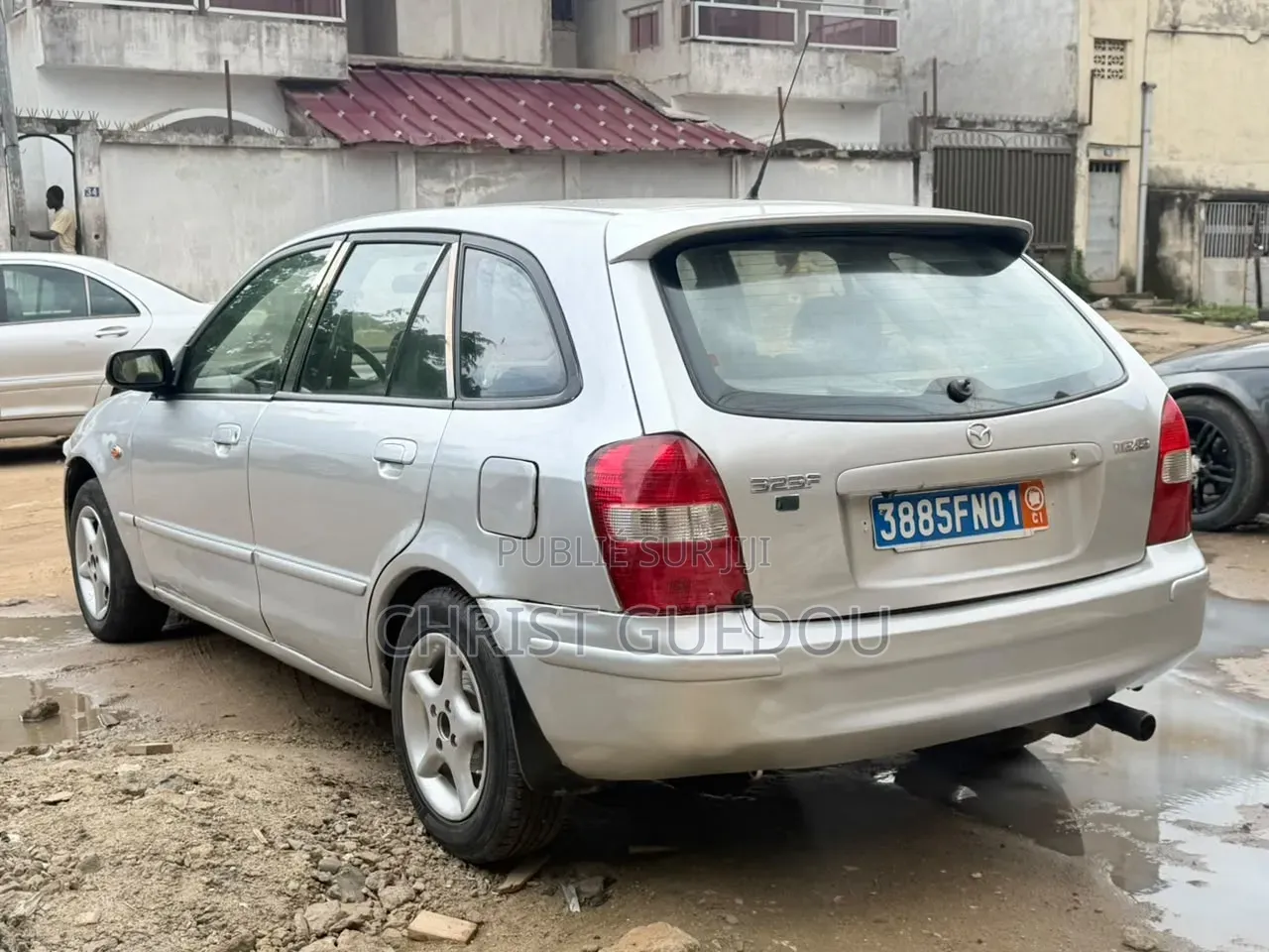 Mazda 323 2012