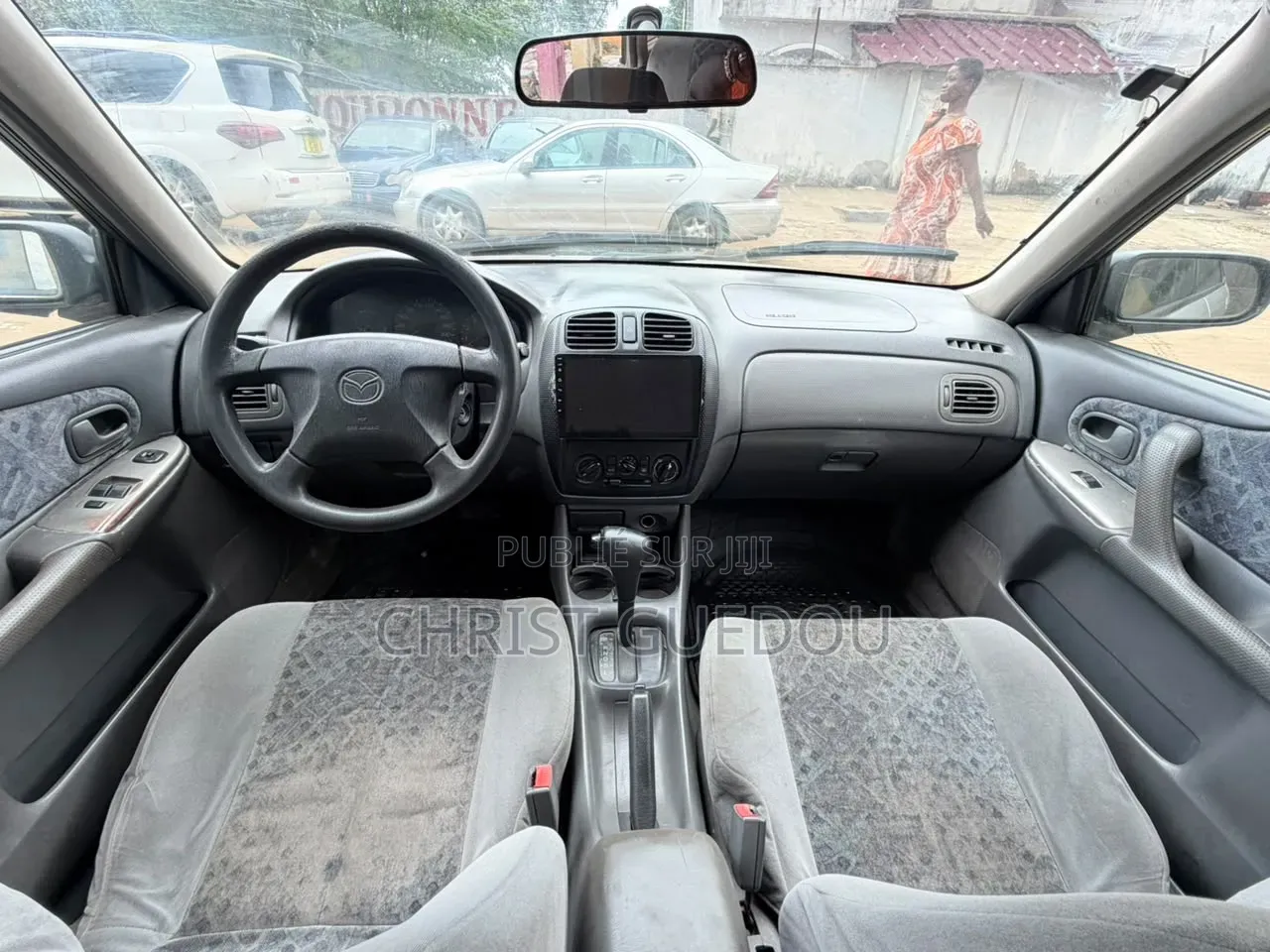 Mazda 323 2012