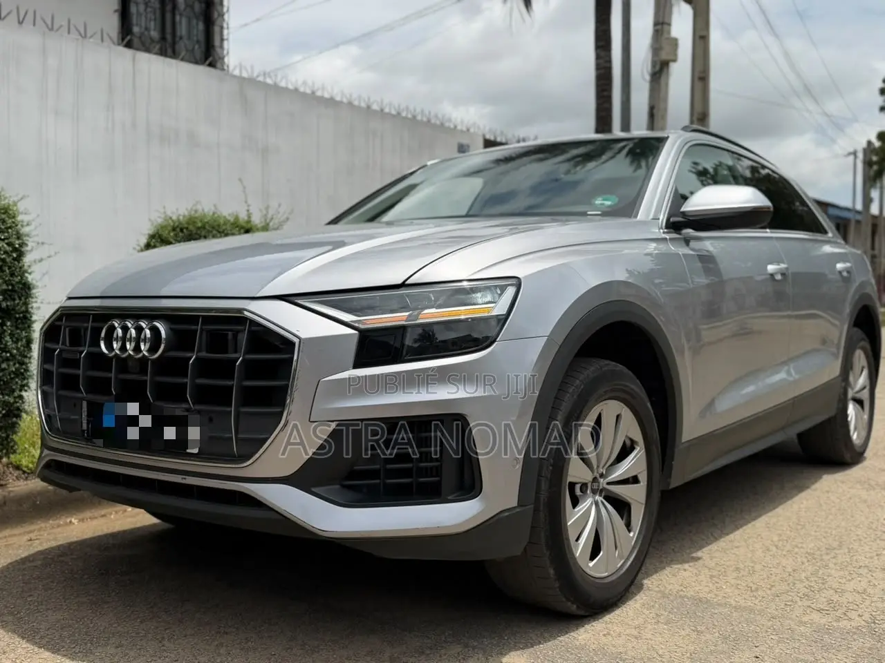 Audi Q8 2023 Gris