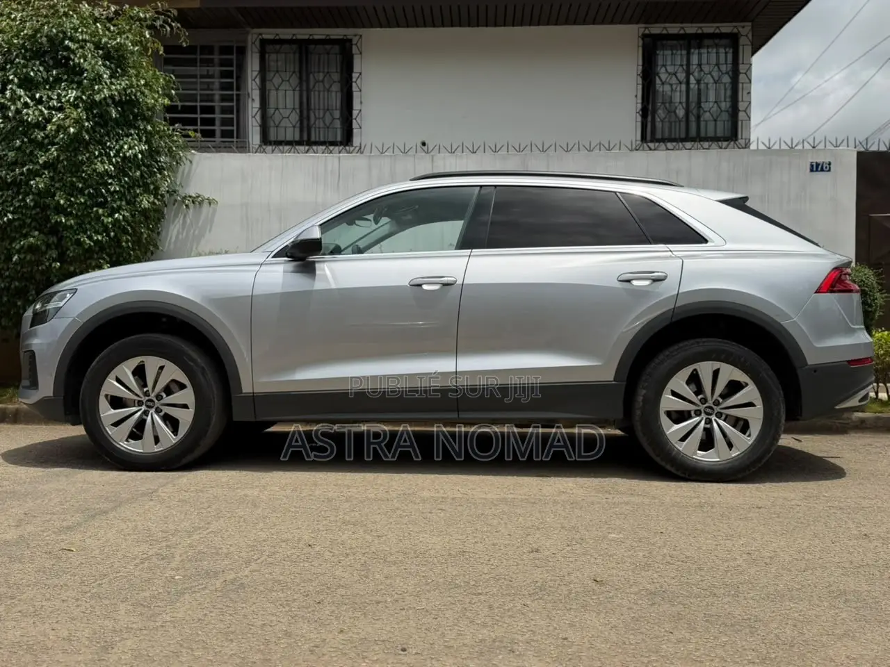 Audi Q8 2023 Gris