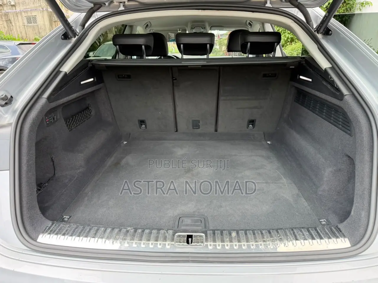 Audi Q8 2023 Gris