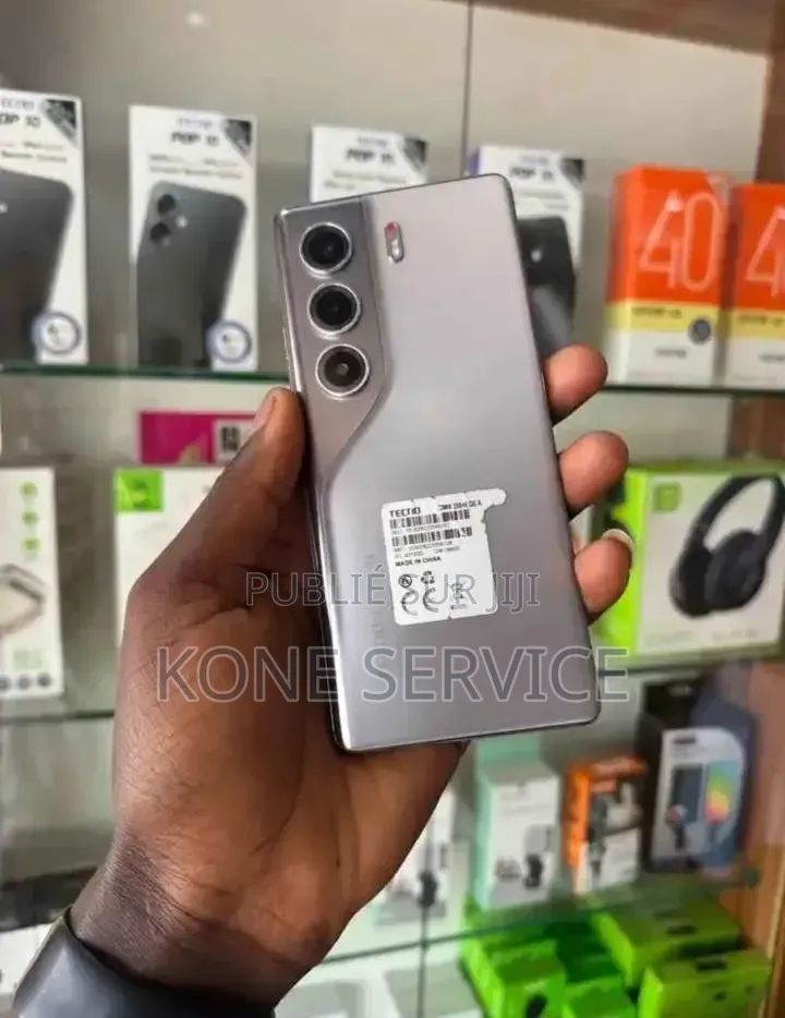 Nouveau Tecno Camon 40 256 GB