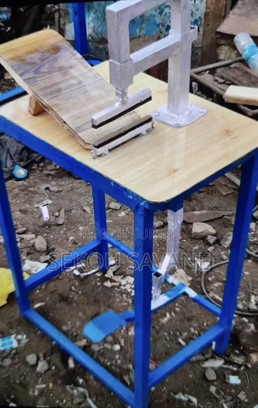 Machine À Couper Eau