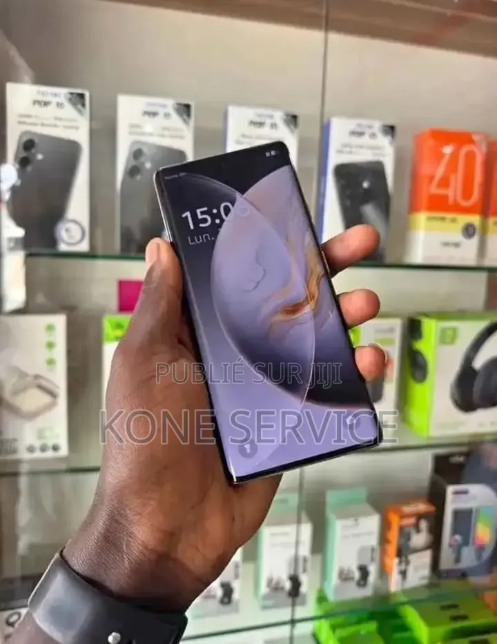 Nouveau Tecno Camon 40 256 GB