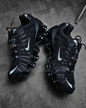 Chaussures Hommes Nike Shix
