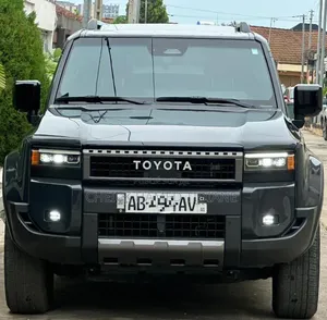 Toyota Land Cruiser Prado 2.4 Hybrid 2025 Gris