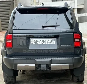 Toyota Land Cruiser Prado 2.4 Hybrid 2025 Gris