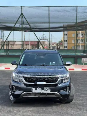 Kia Seltos 2021 Gris