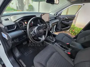 Toyota Urban Cruiser 2023 Blanc