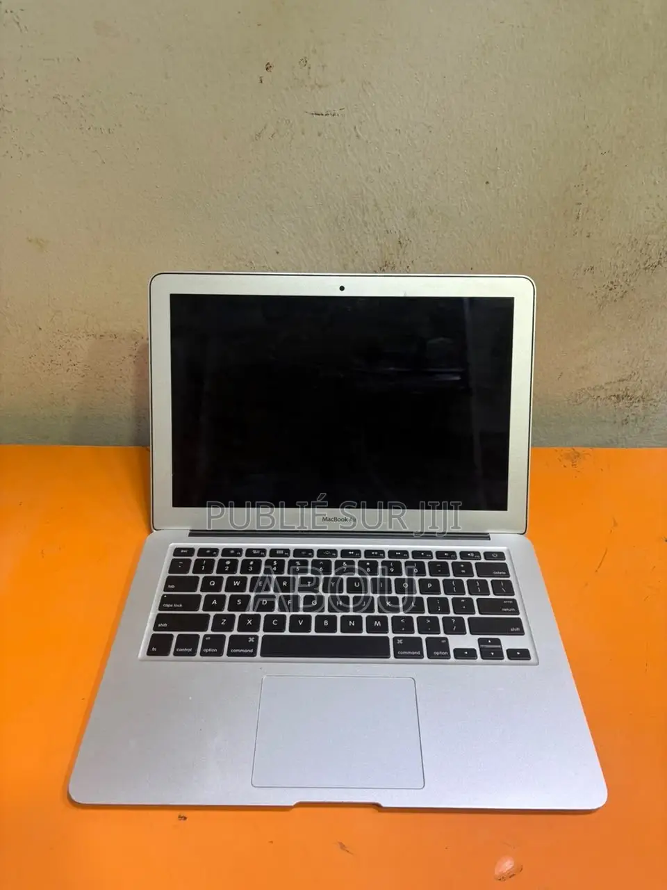 Ordinateur portable Apple MacBook Air 2017 8GB Intel Core i5 SSD 128GB