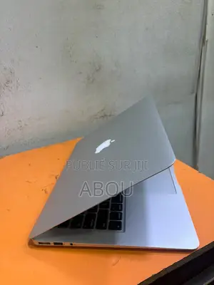 Ordinateur portable Apple MacBook Air 2017 8GB Intel Core i5 SSD 128GB