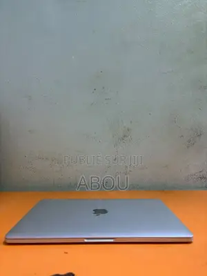 Ordinateur portable Apple MacBook Pro 2017 8GB Intel Core i5 SSD 256GB