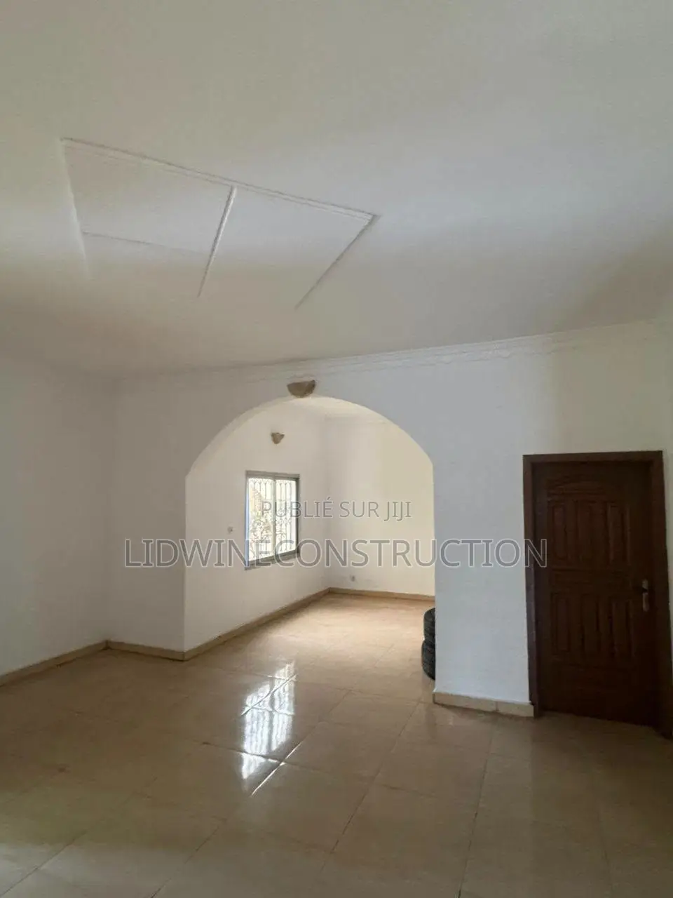 3chbre Appartement dans Cocody à Louer