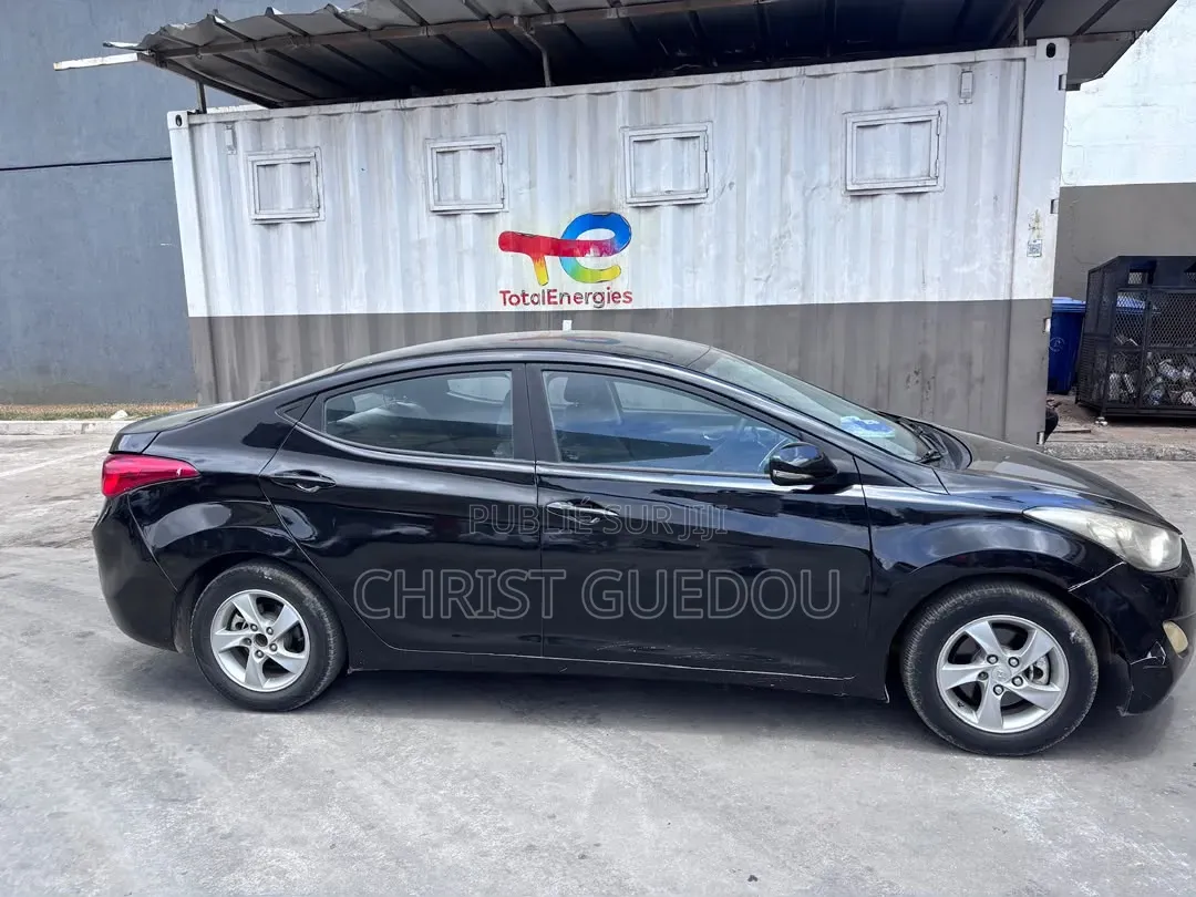 Hyundai Elantra 2015 Noir