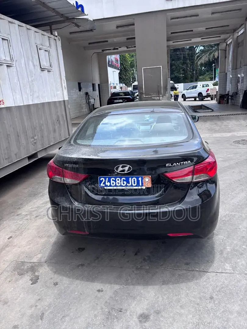 Hyundai Elantra 2015 Noir