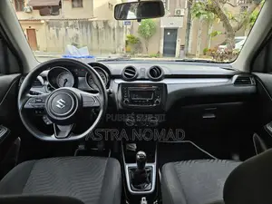 Suzuki Swift 2025 Noir