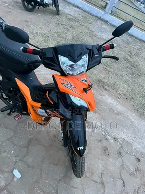 Nouveau TVS Rockz 125 2025 Orange