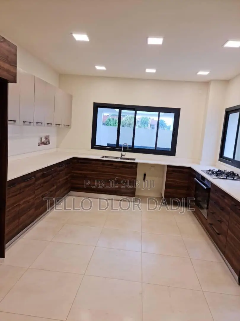 7chbre Duplex dans Tello Dlor Imob, Cocody à Louer