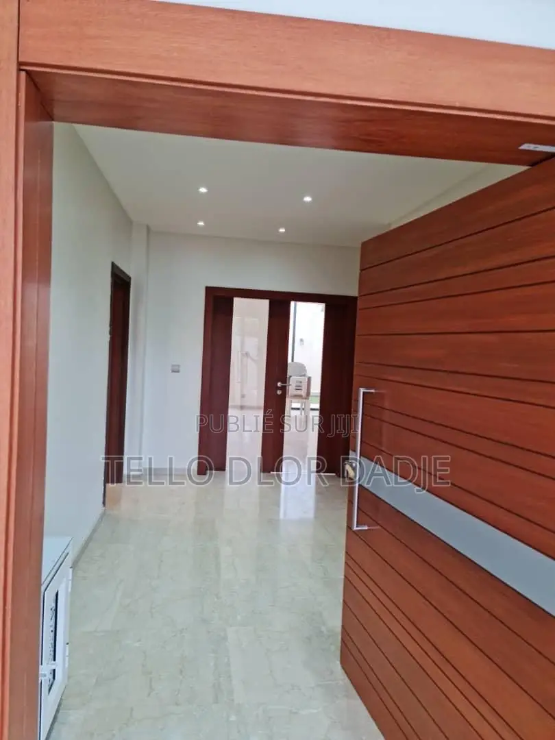 7chbre Duplex dans Tello Dlor Imob, Cocody à Louer