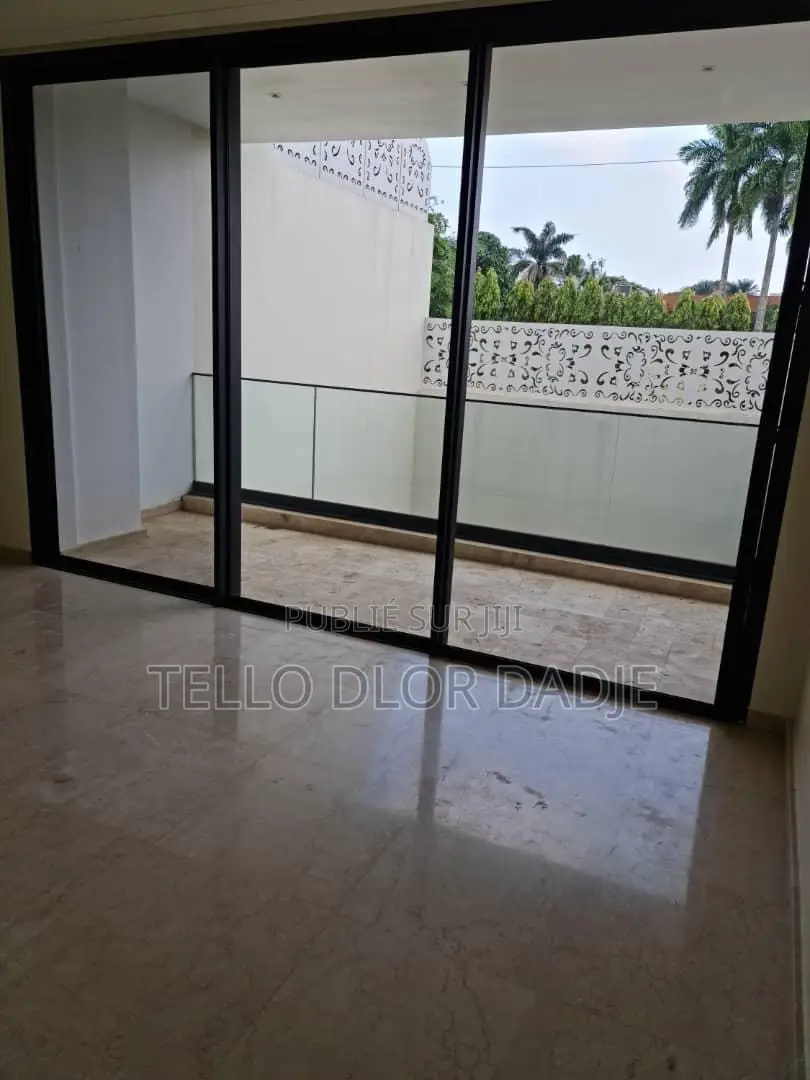 7chbre Duplex dans Tello Dlor Imob, Cocody à Louer