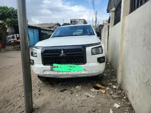Mitsubishi L200 2025 Blanc