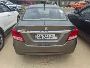 Suzuki Dzire 2023 Gris