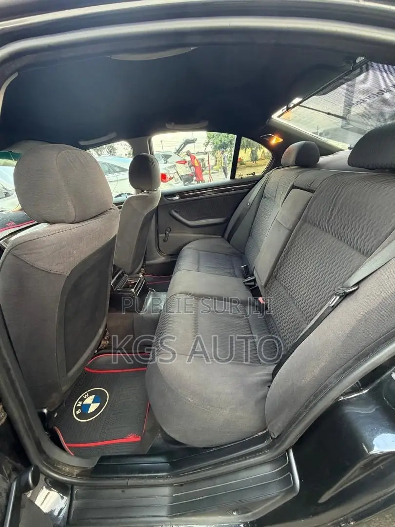 BMW 318i 2002 Gris