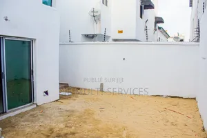 5chbre Duplex dans Zié Multi-Services, Cocody à Vendre