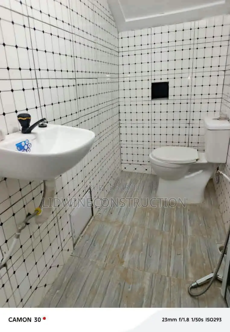 3chbre Duplex dans Cocody à Vendre