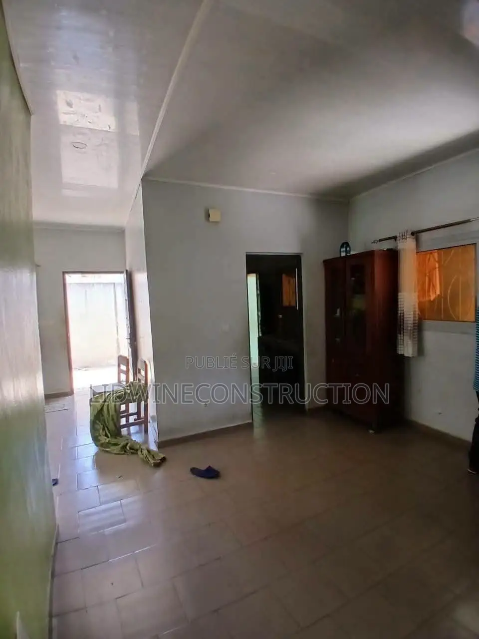 3chbre Villa dans Cocody à Vendre
