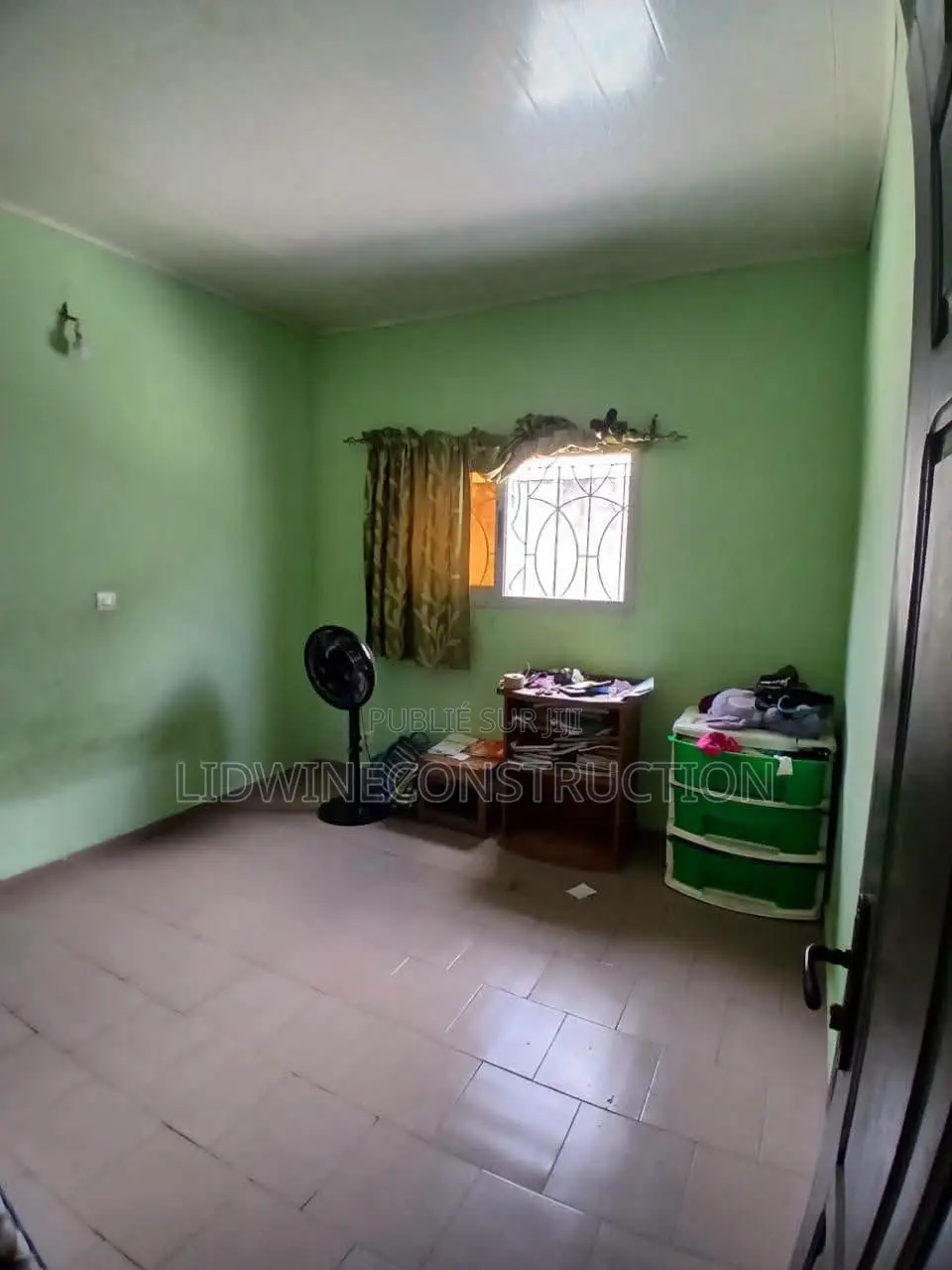 3chbre Villa dans Cocody à Vendre