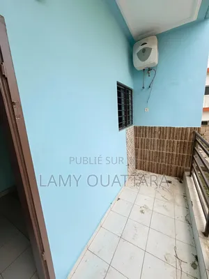 2chbre Appartement dans Lamko Immobilier, Cocody à Louer