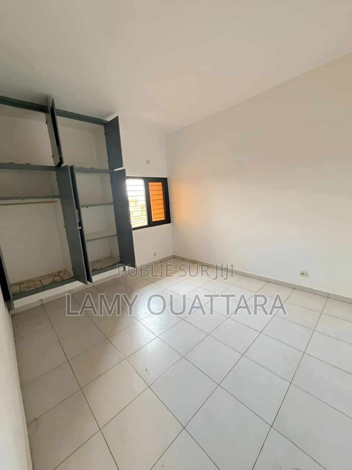 2chbre Appartement dans Lamko Immobilier, Cocody à Louer
