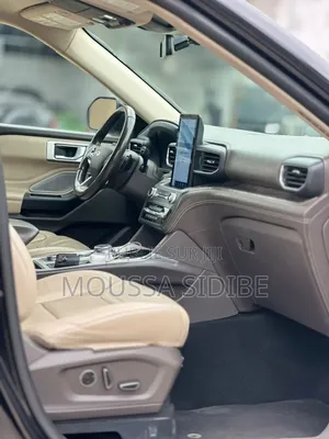 Ford Explorer Limited 2021 Noir