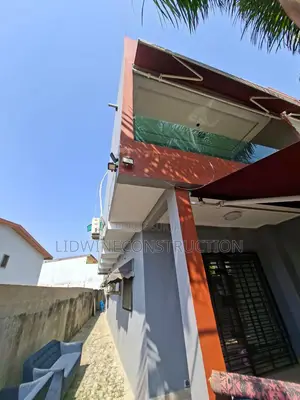 6chbre Duplex dans Cocody à Louer